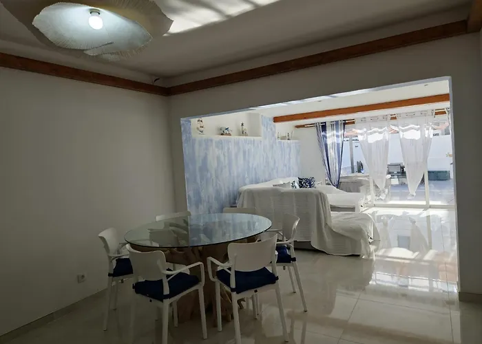 Casa Luna